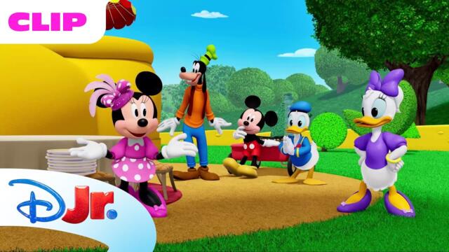 Mickey & Minnie's Birthday Party 🎉 | Mickey Mouse Clubhouse+ 🏠 | Disney Jr. MENA