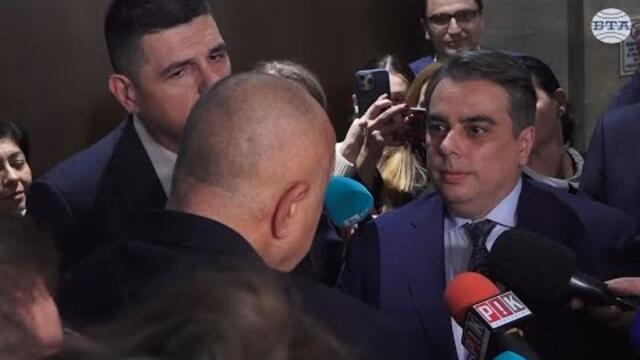 Борисов, Василев и Мирчев си размениха реплики за бюджета в кулоарите на парламента