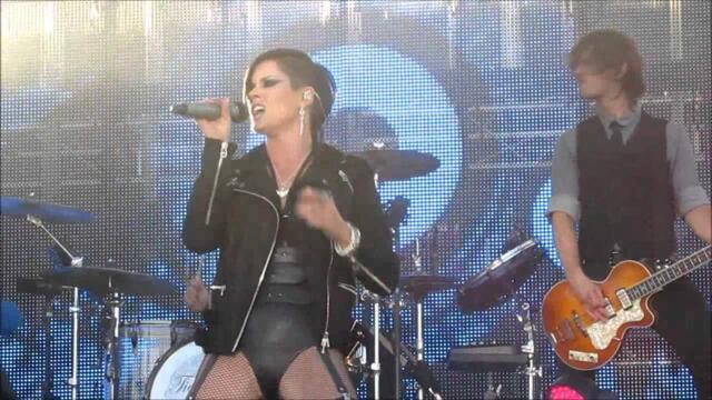 AQUA - Doctor Jones - Live