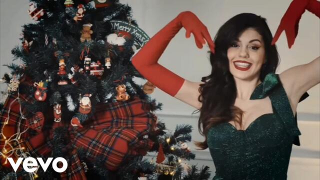 Mihaela Fileva ft. Ariana Grande - Santa Tell Me (Official Music Video)