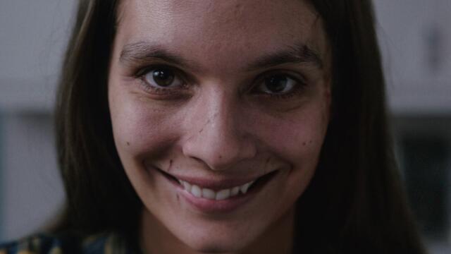 Усмивка със Сузи Бейкън (синхронен екип, дублаж по Нова телевизия на 01.09.2024 г.) (запис)