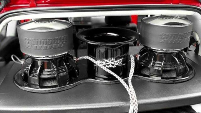 АЗИС – Хей, момиче Rebassed (20-25-33hz)