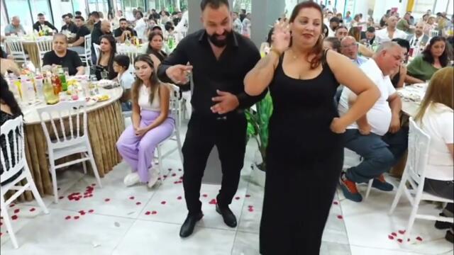 Бабата добре играе кючек 🤌❤️🤌