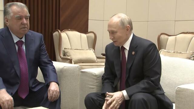 Президент Республики Таджикистан, Эмомали Рахмон встретил с Президент РФ Владимир Путин.