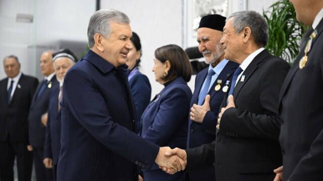 Визит Президента Шавката Мирзиёева в Сырдарьинскую область I Ахборот 24 (04.12.2025)