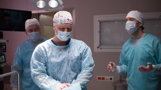 Акушер | 1 сезон | 1-16 серия | Русский трейлер | 2023 | Скоро 2 сезон | Все о сериале - garry.cool