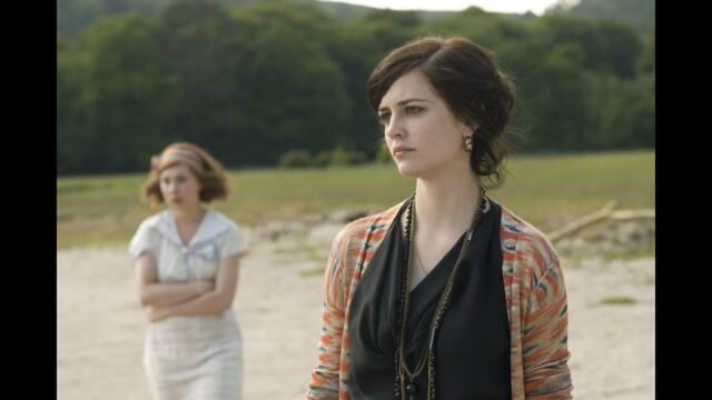 A Twisted Tale of Control and Jealousy – Cracks (2009) Explained