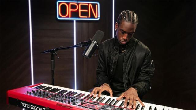 Suubi “Last Christmas” (Live Performance) | Open Mic