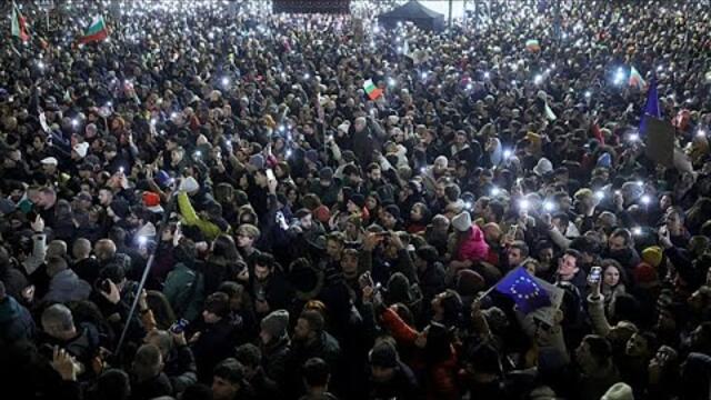 Tens of thousands of protesters rally against Bulgaria’s ruling coalition