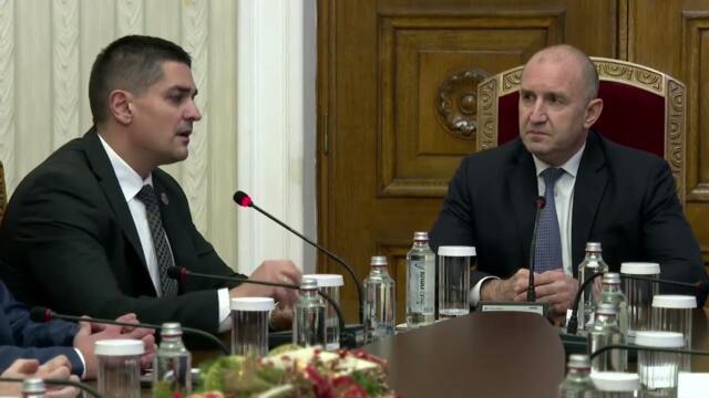 ❗🎥 На живо: Консултации при президента с представители на ПП "МЕЧ"