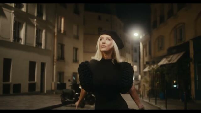 Christina Aguilera: Christmas in Paris | December 14 & 21