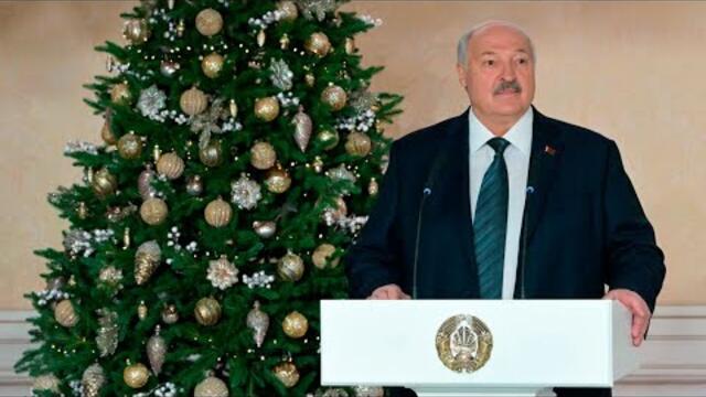 Лукашенко посетил Новогодний бал! Что сказал Президент молодёжи – собрали яркие моменты