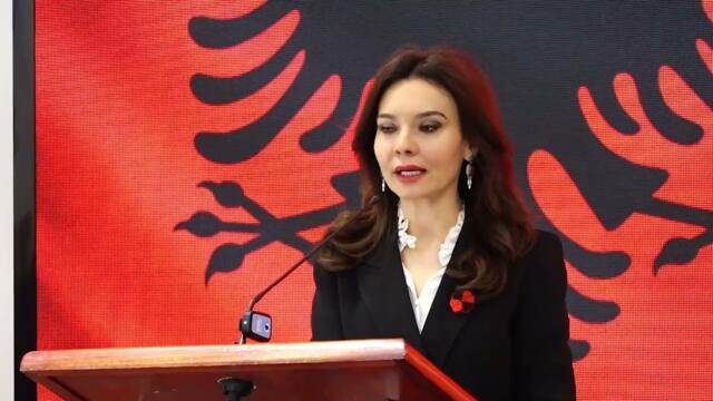 Муцунски: Разговаравме за промена на заклучоците, за одговорот од Брисел времето ќе покаже