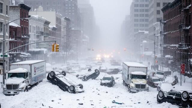Chaos in New York Today! Extreme Blizzard Causing Many Accident In Syracuse Buffalo