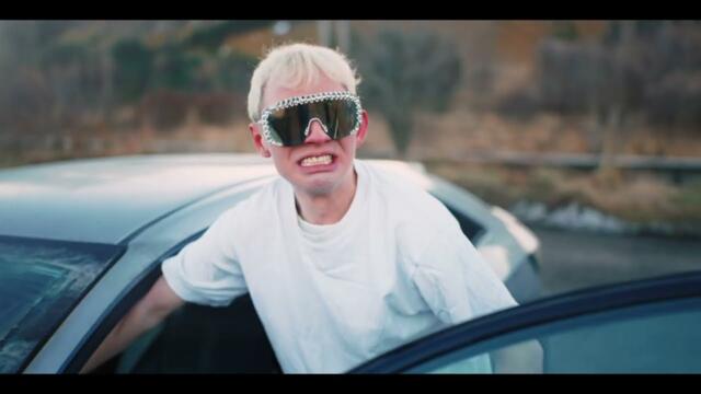 VÆB - ÞETTA REDDAST (OFFICIAL MUSIC VIDEO)