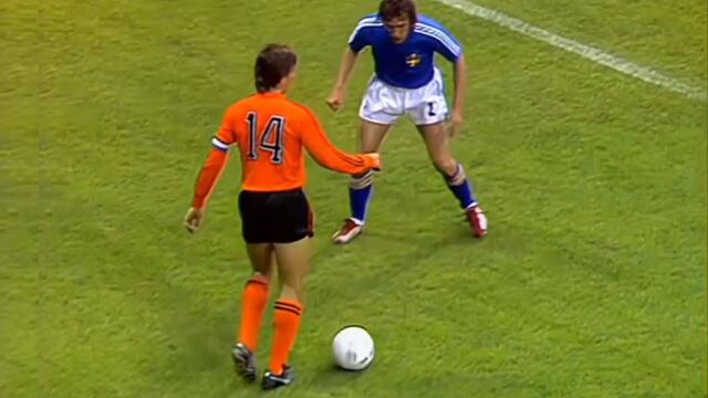 Johan Cruyff Played Football From The Future 😱