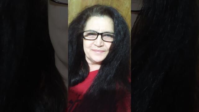 В годината на огнения кон змията се изхлузи