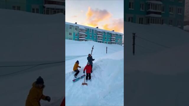 ❄️Снег до 3го этажа. Камчатку завалило аномальным снегом. #santiagotv #сантьяготв #погода #зима2026
