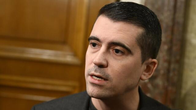 Александър Рашев от ИТН: Към момента Радев е един "нероден Петко"