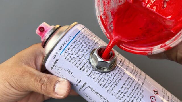 Don’t Throw Away Old Spray Paint Cans! An Easy Way to Refill an Empty Spray Can