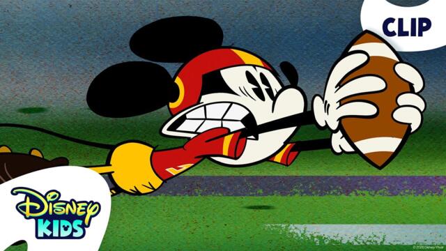 Can Mickey, Donald, and Goofy Score A Touchdown? 🏈 | Mickey Mouse (Shorts) | @disneykids