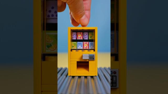 I built a vending machine with only a few LEGO bricks! #lego #legomoc #satisfying