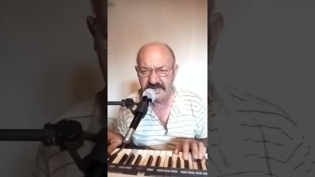 1018  Пристигна царица, млада господарка.