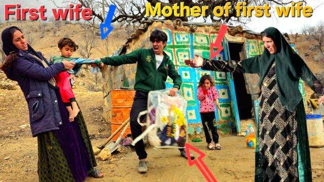 The first wife comes to Mohammad's hut under the pretext of seeing the children.