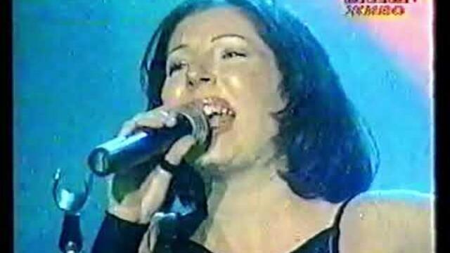 Mama -  Doždot pagja (Skopje Fest 2000)