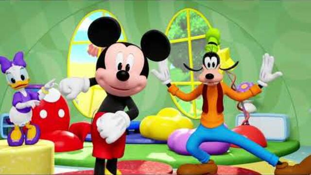 Mickey Mouse Clubhouse+ Hot Dog Song in 4x Speed