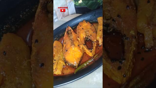 ❤️কাঁচকলা দিয়ে ইলিশ মাছের ঝোল ❤️#foodie #foodstagram #foodies #food  @oldayskitchen