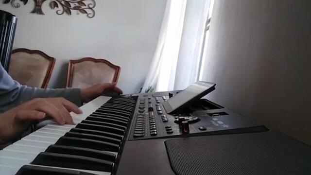 Instrumental Albanian & Turkish Music - Korg