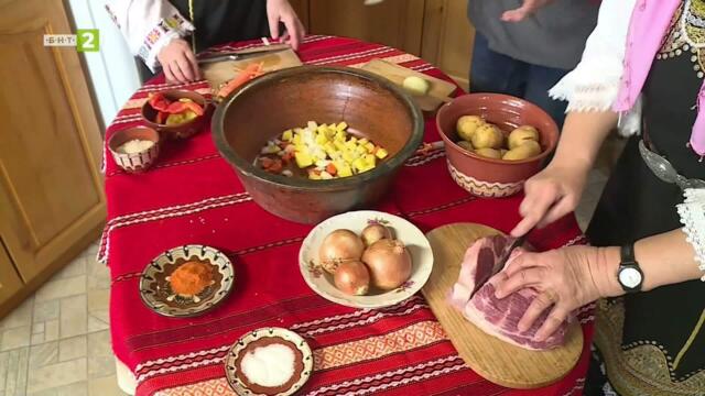 Селски гювеч по рельовски и тръкан компир с пиперлива чорба, Край селската печка - 22.02.2026