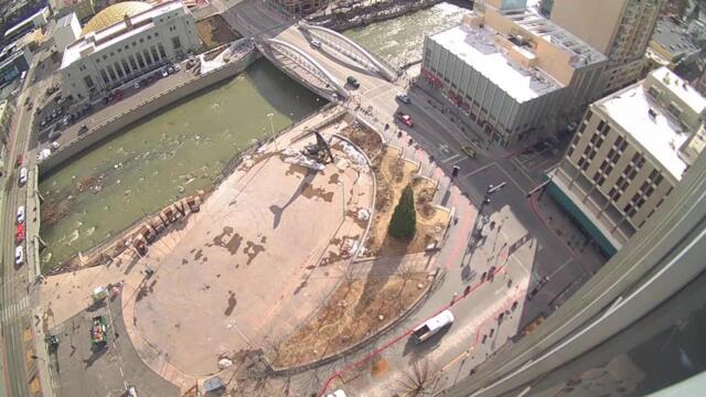 Live City Plaza Camera