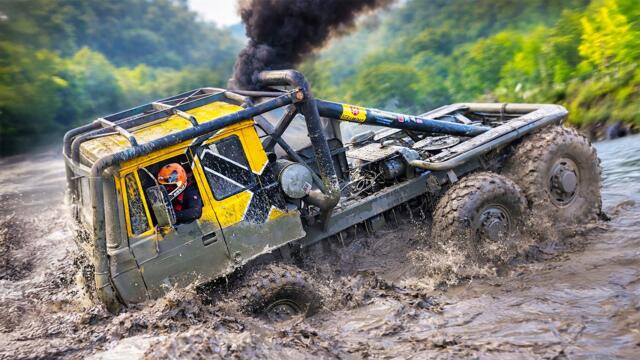Monster Offroad Trucks 🔴 Extreme Moments | 6x6 & 8x8
