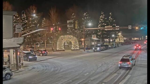 Jackson Hole Town Square Live Webcam Stream – See the Action Now