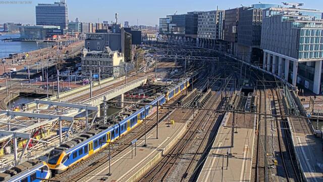 Station Amsterdam Centraal - De Vijf Bruggen, camera 2 | Livestream ProRail
