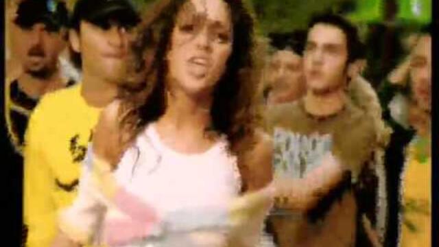 Καλομοίρα - Νομίζεις | Kalomoira - Nomizeis (Official Music Video)