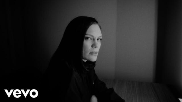 Jessie J - I DON'T CARE (Official Video)