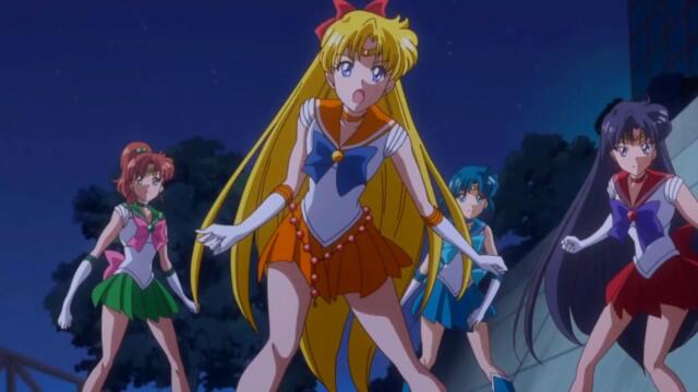 Inner vs Outer Senshi - Sailor Moon Crystal Transformations