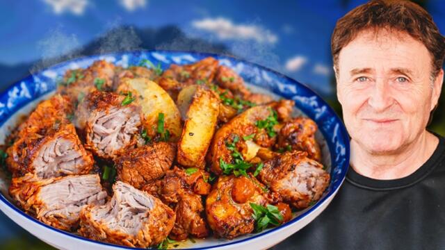 Свинско с печени картофи и сос