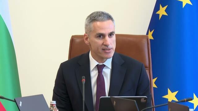 Премиерът Андрей Гюров:Задействана е операция по сплашване, служебното правителство няма да се огъне