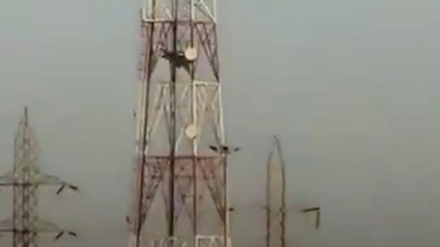 Moment US military aircraft crashed in Kuwait