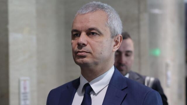 Костадинов: Правителството да даде мандат на „Възраждане" за разговори с Иран