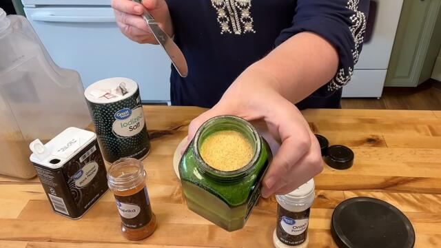 7 Quick Homemade Seasoning Mixes That Are Better (and Cheaper) Than Store-Bought!