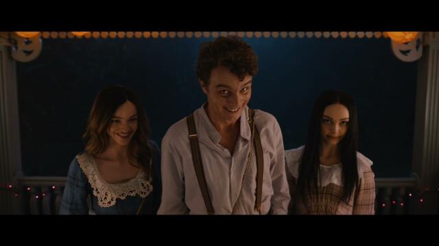 Страшен филм - първи трейлър с български субтитри