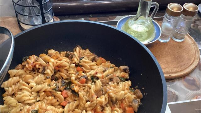 Смачненькі  макарони з печерицями // ДОМАШНІ РЕЦЕПТИ