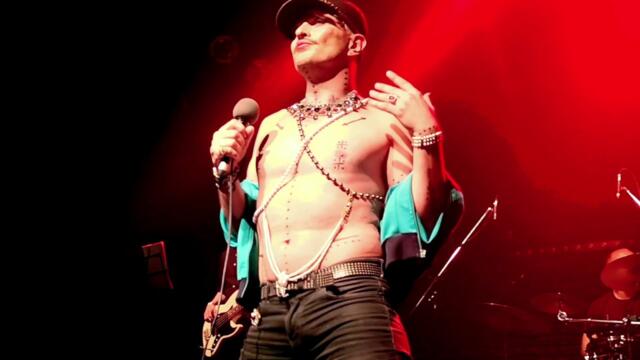 Erotic star by Ivo Dimchev at Niceto club