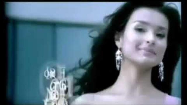 Canción de La mujer en el espejo revela tu interior completa