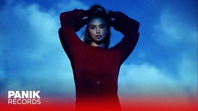 Εύη Κουλκουβίνη - Να Μας Χωρίσουν - Official Music Video